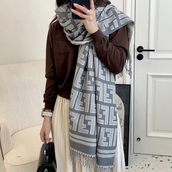 Accessories - Beautiful Winter ❄️ FF Scarves